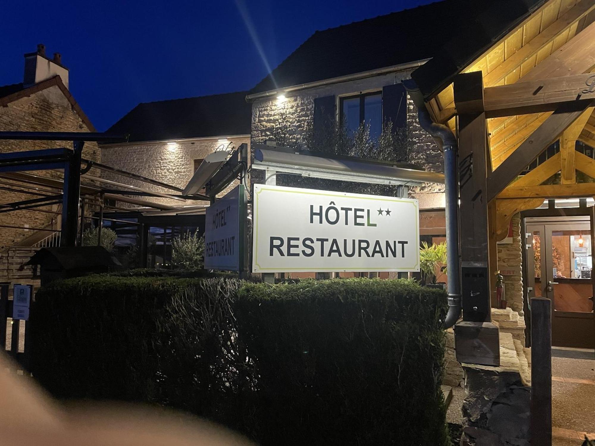 Logis Le Marronnier Hotel Buffon Exterior foto