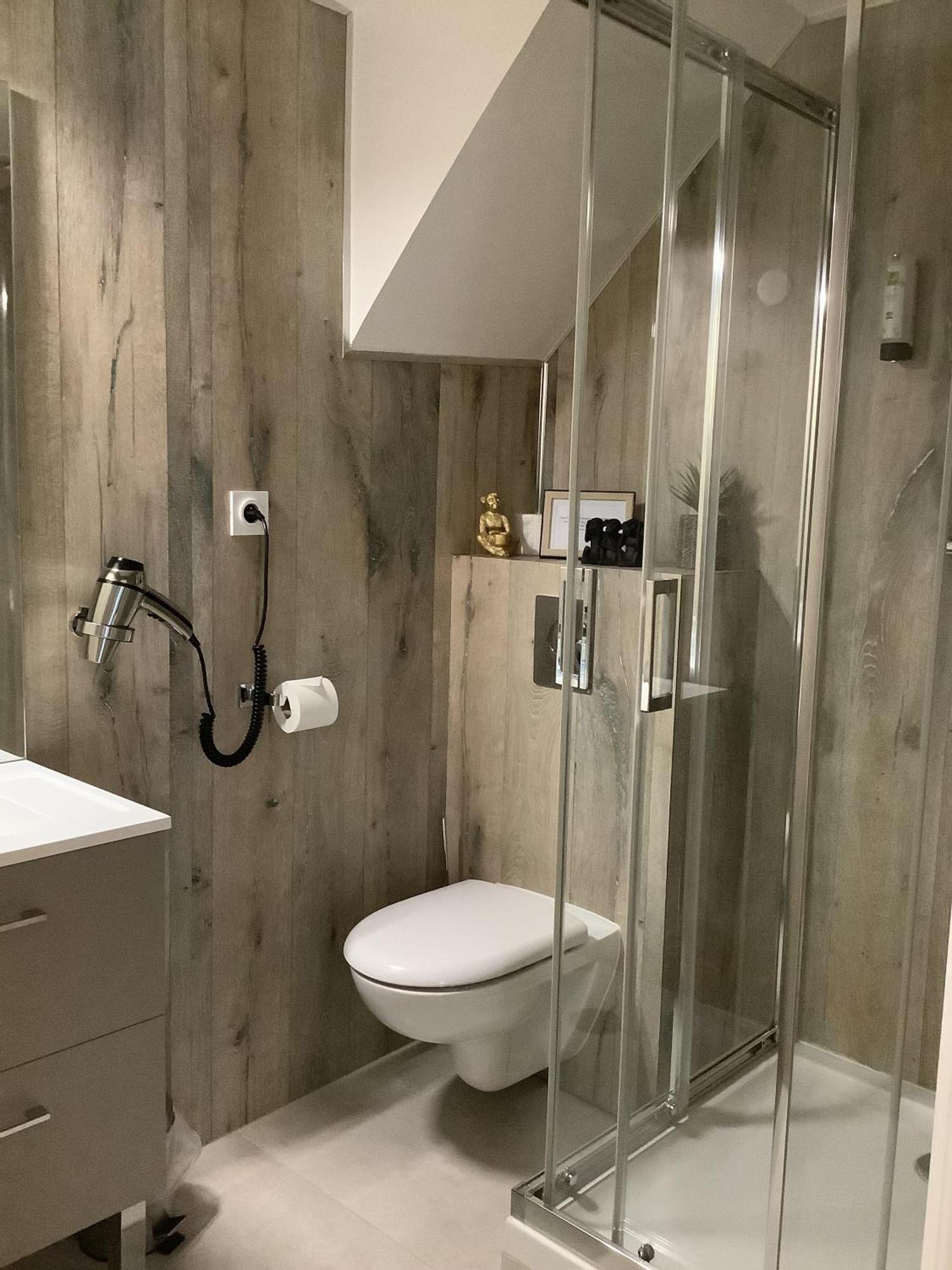 Logis Le Marronnier Hotel Buffon Quarto foto